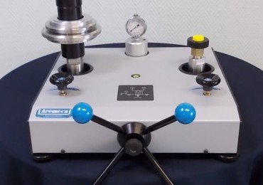 Deadweight Tester Pneumatic (Vacuum to 200bar)